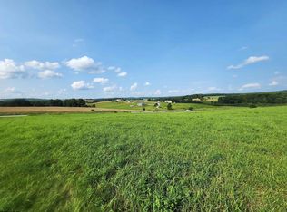 6 Meadow Lark Dr, Bruceton Mills, WV 26525