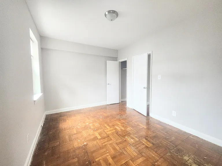 1811 Irving Street NE — Photo 17