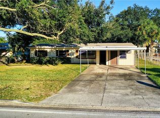 8403 Twin Lakes Blvd, Tampa, FL 33614