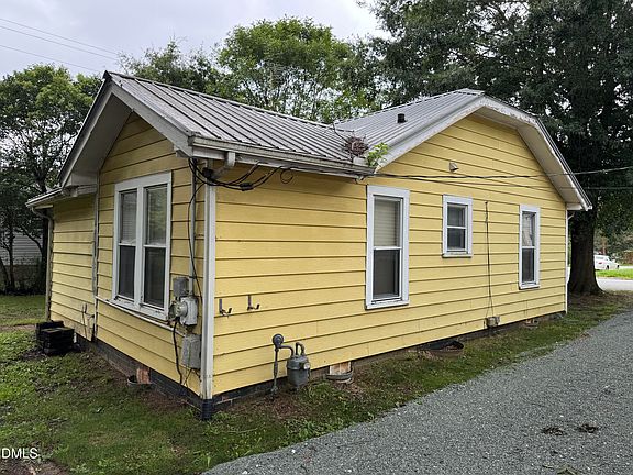5th image of 316 Atwater St