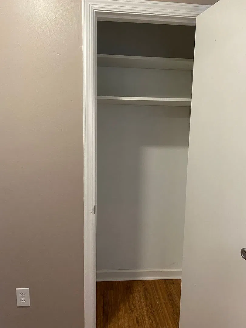 TJ — Photo 3