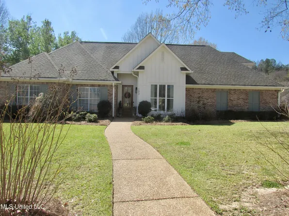 103 Bayberry Ln, Madison, MS 39110