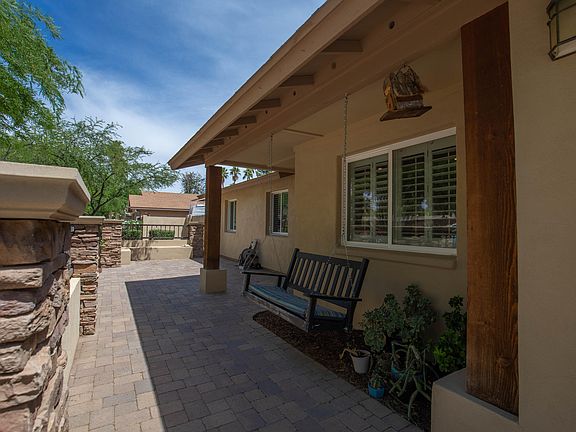 2nd image of 5119 E Poinsettia Dr