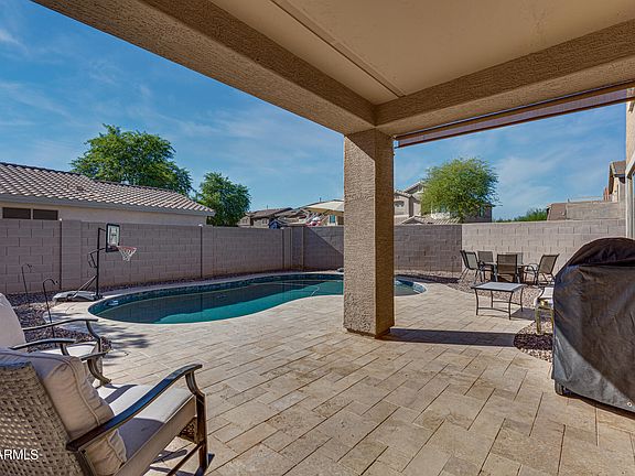 4th image of 10327 W FOOTHILL Drive