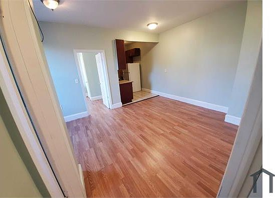 3rd image of 3756 Olinville Ave #2