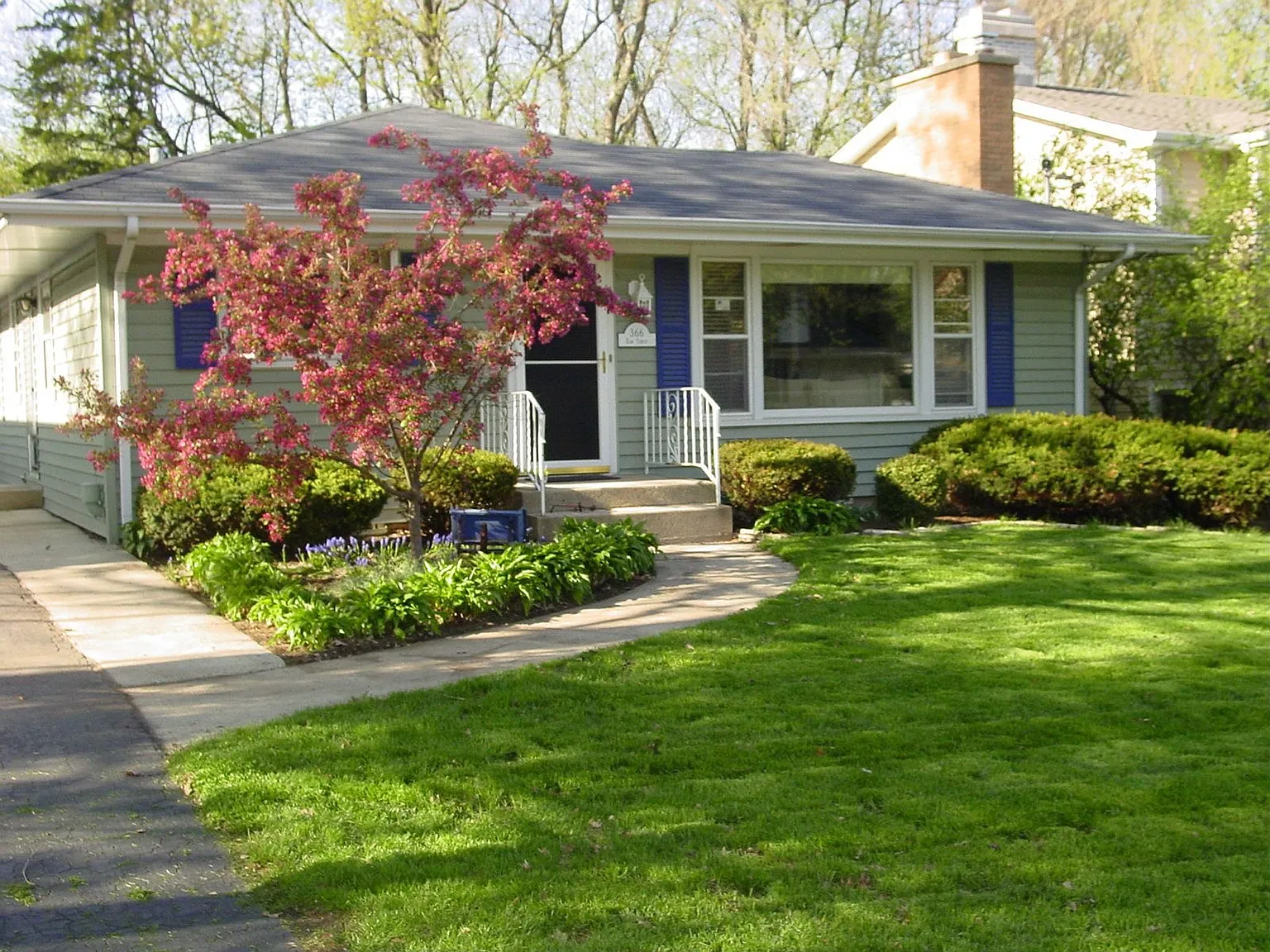 366 Elm St photo 1