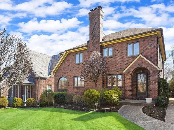 6612 Beacon St, Pittsburgh, PA 15217