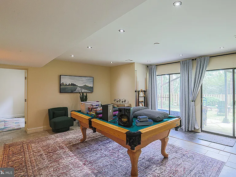 400 Five Farms Ln — Photo 37