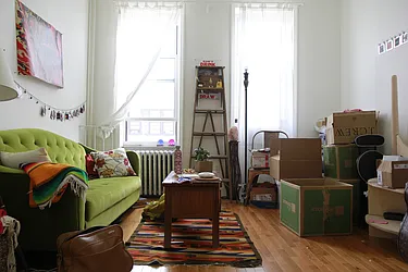 Rented by Rennit Inc.