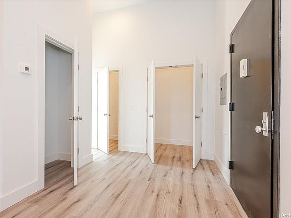 3rd image of 316 Fulton Ave #6