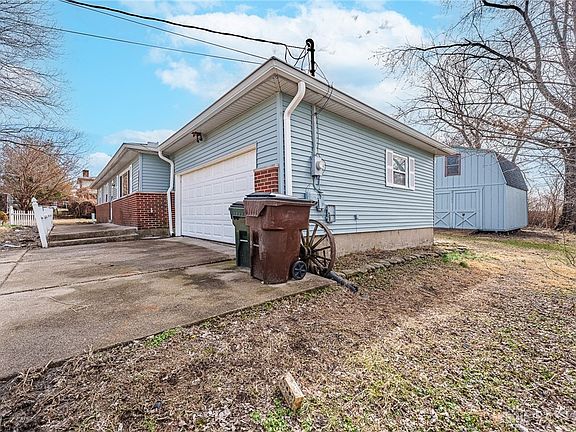 2nd image of 4708 Lefferson Rd