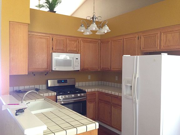 4th image of 3012 Van Buren Ct