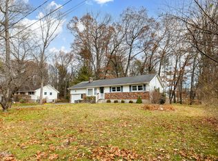 135 Juniper Dr, Ballston Spa, NY 12020