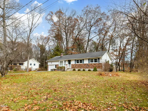 135 Juniper Drive, Ballston Spa, NY 12020