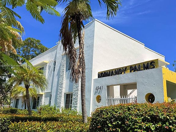 4th image of 6941 Bay Dr #6941A2