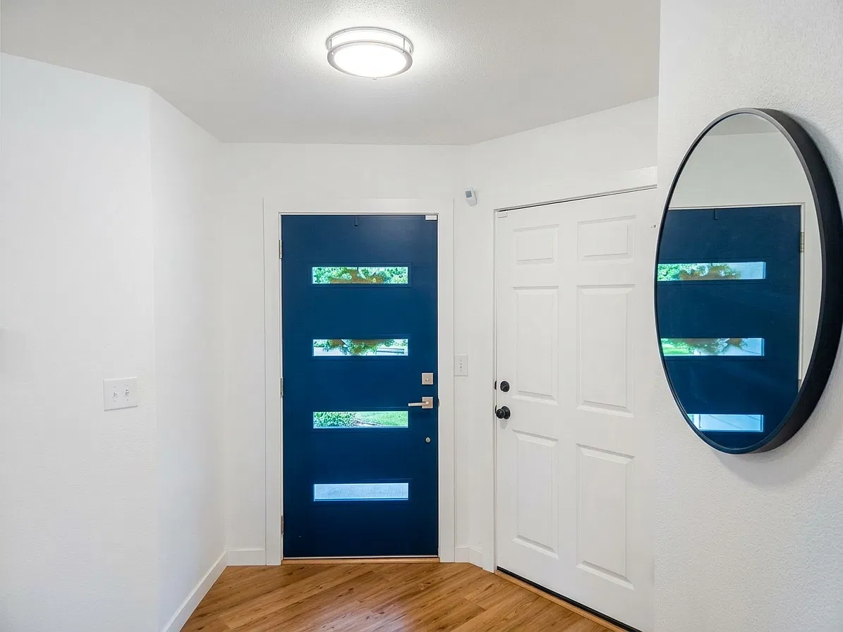 3 bed, 1197 sqft, $2,500 — Photo 4