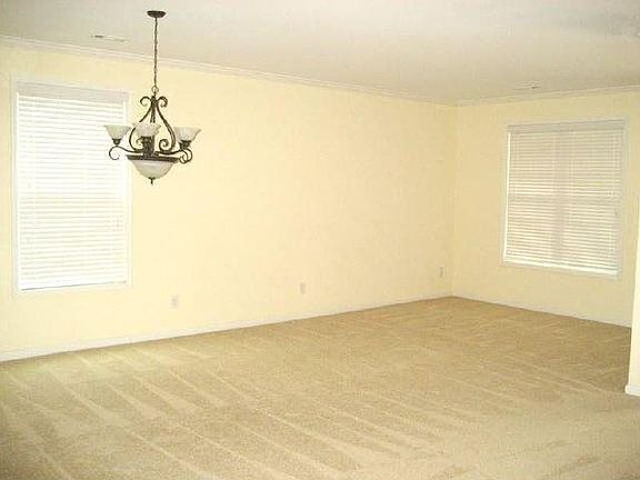 4th image of 337 Revolution Dr