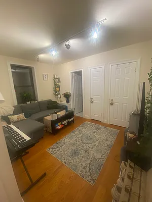 Rented by MOTION New York | media 8