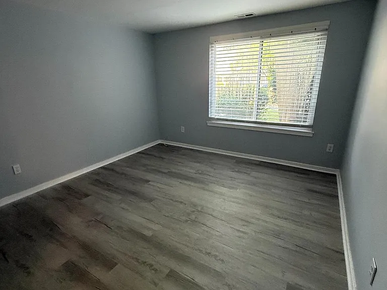313 Gregorys Way — Photo 18