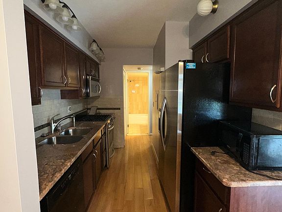 3rd image of 32833 Fargo St #46