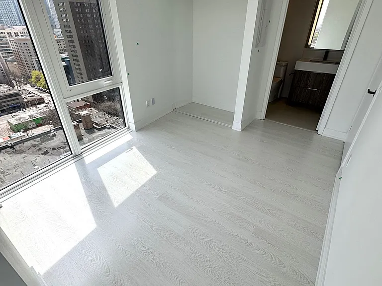 308 Jarvis St #1612 — Photo 19