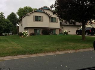 7117 Snow Owl Ln, Lino Lakes, MN 55014