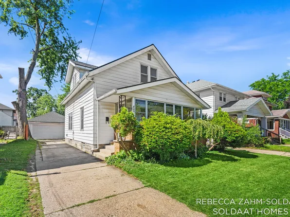 850 Richmond St NW, Grand Rapids, MI 49504