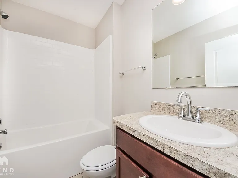 1461 Powell Ln — Photo 12