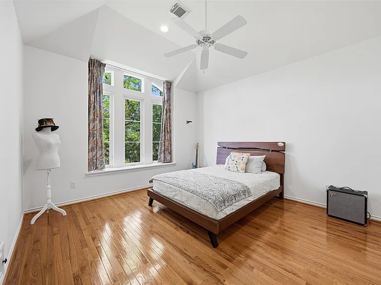 4923 Palmetto St — Photo 35