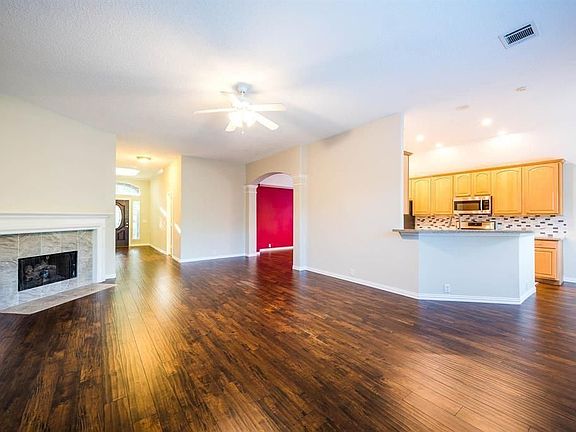 3rd image of 3231 Pedernales Trails Ln