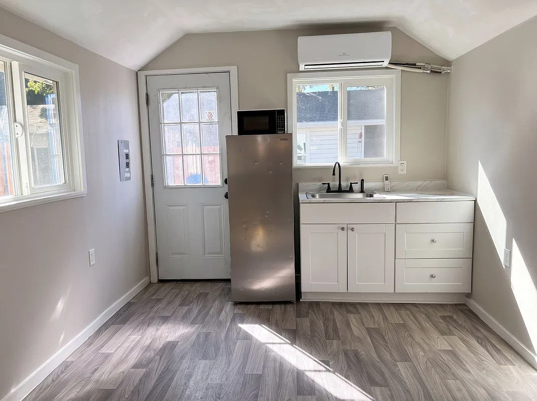 1 bed, 1.0 bath, 400 sqft, $1,250 — Photo 3
