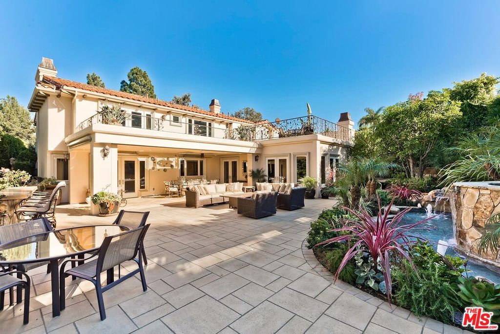 10212 Briarwood Dr, Los Angeles, CA, Los Angeles