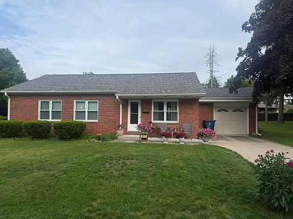 2nd image of 517 College Manor Pl