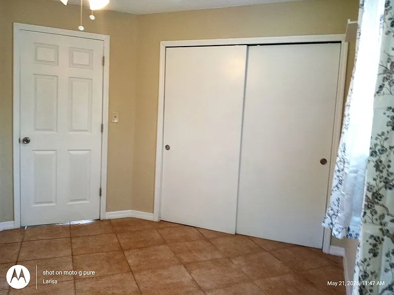 1439 Glick Dr — Photo 11