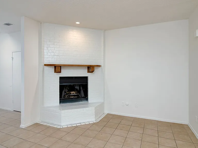 East Landing Townhomes — Photo 7
