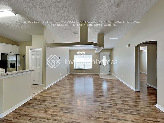 4th image of 1633 Laramie Cir