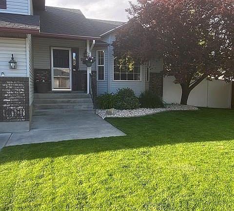2nd image of 2526 Harold Dr
