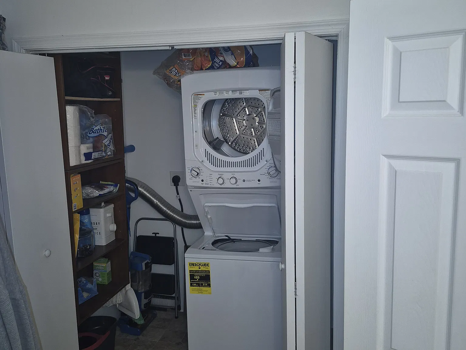 1 bed, 900 sqft, $800 — Photo 3