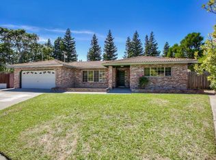 1042 Lake Glen Way, Sacramento, CA 95822