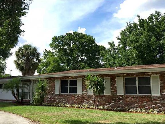 2nd image of 941 S Oleander Dr