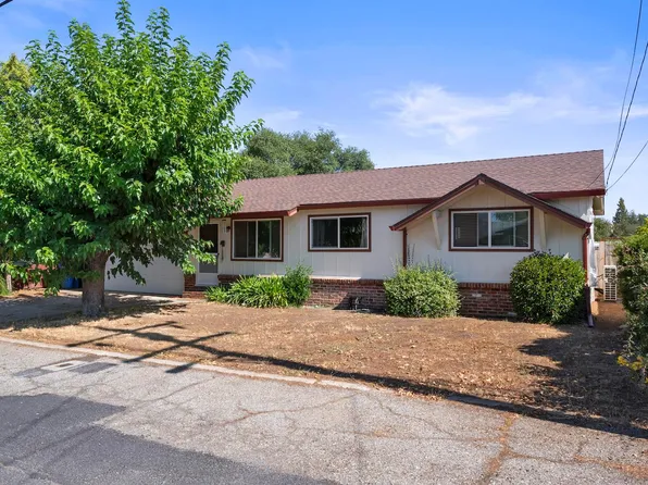 497 San Joaquin Ave, Angels Camp, CA 95222