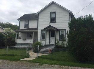 115 Poplar St, Imperial, PA 15126