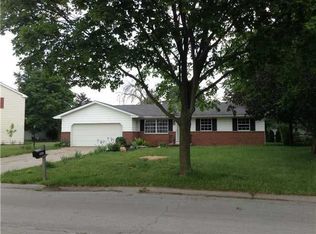 1023 Village Dr, Bowling Green, OH 43402