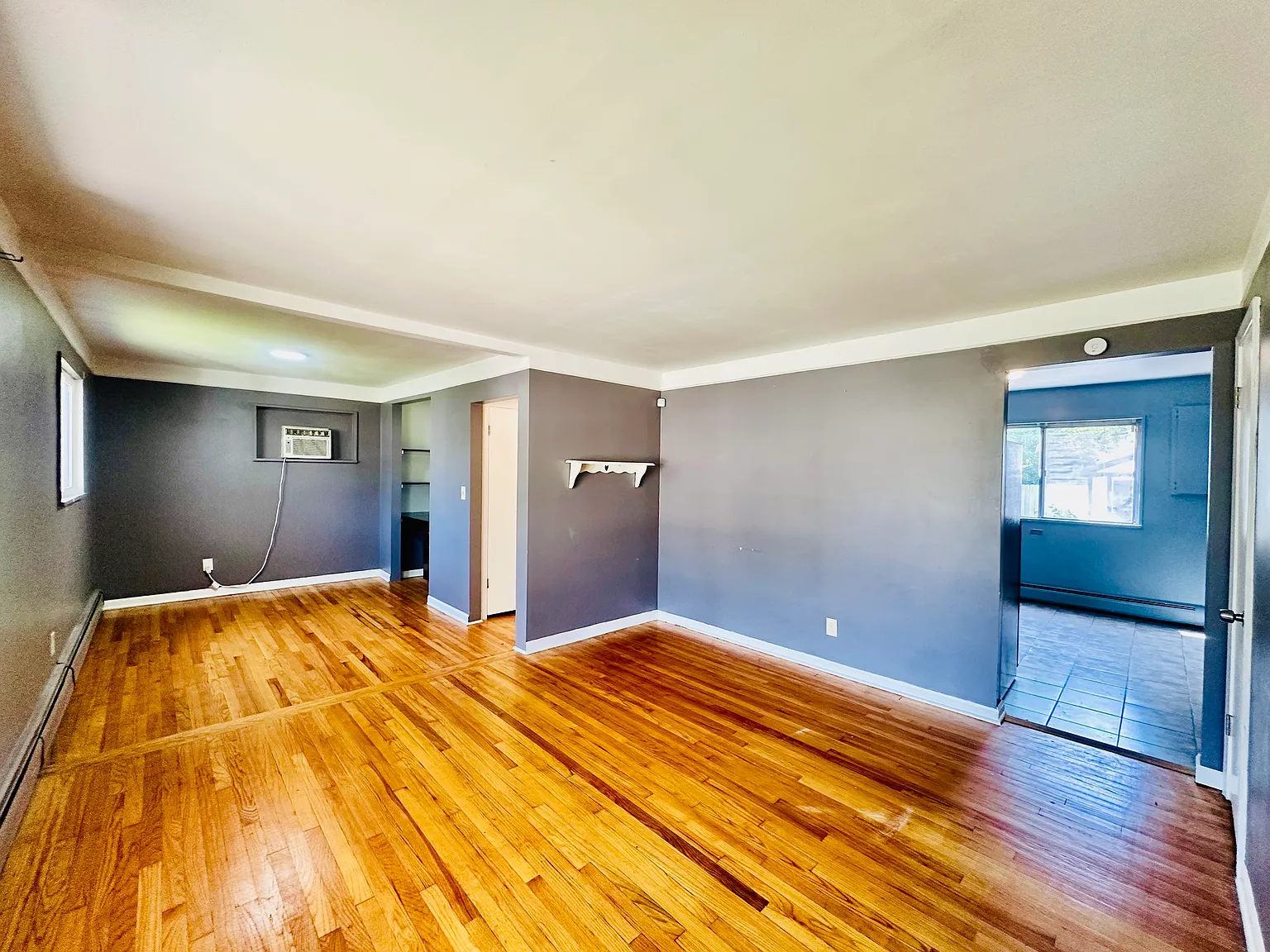 3 bed, 1274 sqft, $1,600 — Photo 4