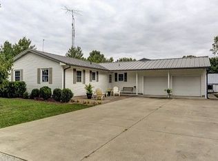 6100 Pec Rd, Springfield, IL 62711