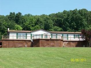 1178 Pine Grove Rd, Fredericksburg, PA 17026