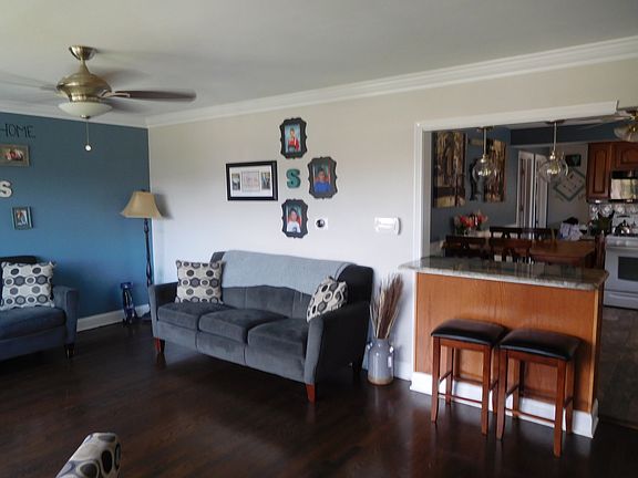 3rd image of 5025 Lamb Dr