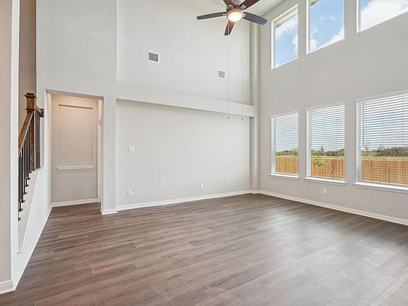 4th image of 5526 Knight Ct
