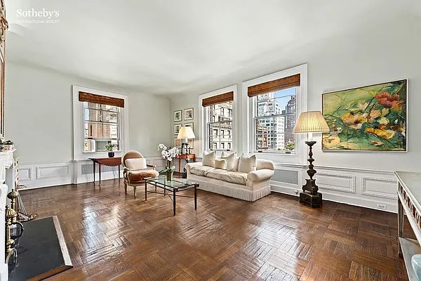 Sold by Sotheby's International Realty | media 19