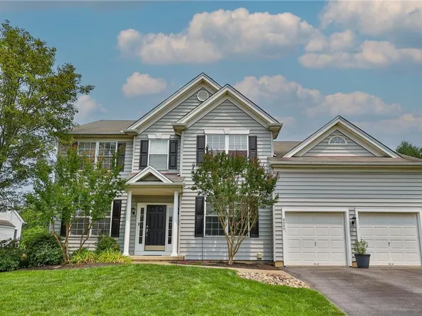 4997 Derby Ln, Bethlehem, PA 18020